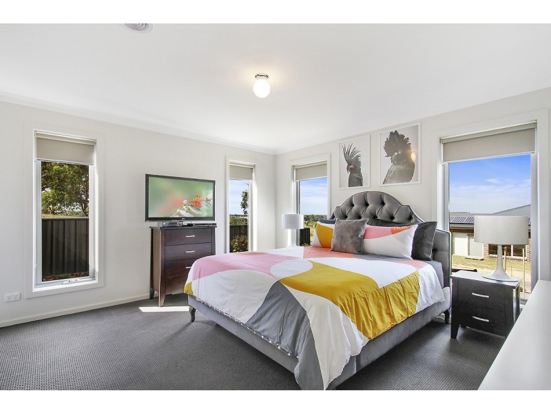 16 Hilltop Crescent, Heyfield VIC 3858