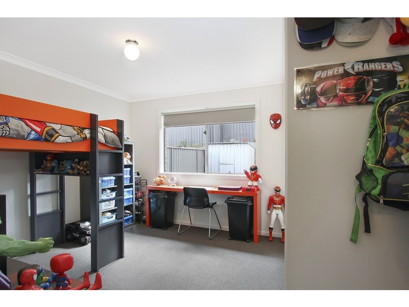 16 Hilltop Crescent, Heyfield VIC 3858