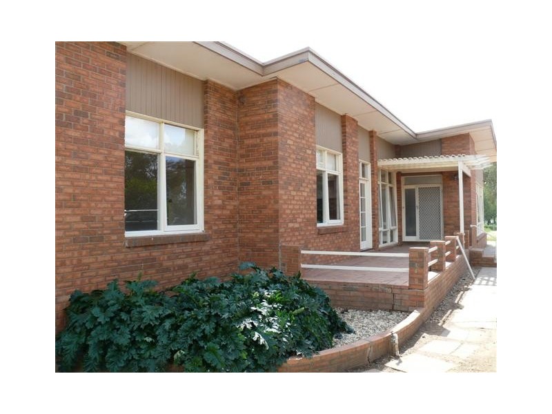 328 McKenzie Rd, Echuca VIC 3564