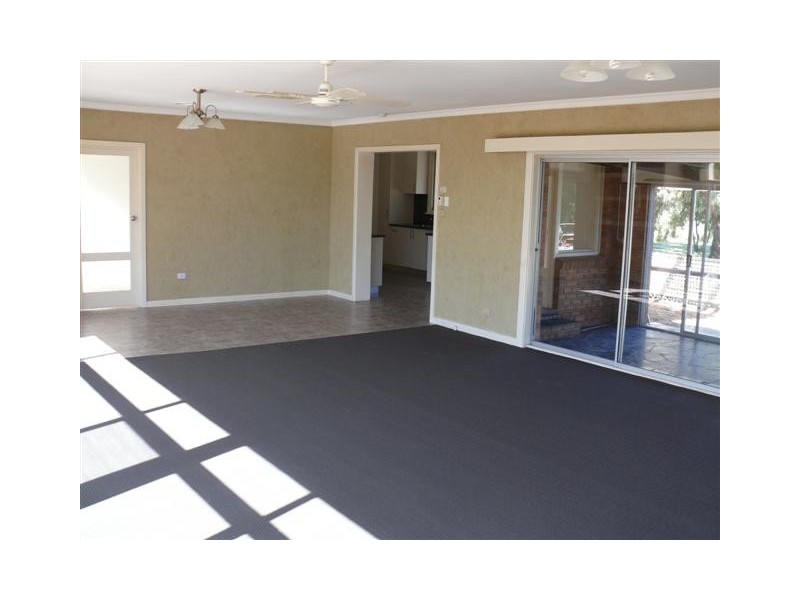 328 McKenzie Rd, Echuca VIC 3564