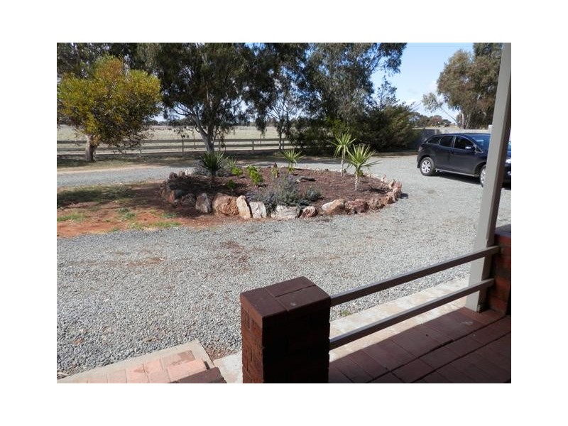 328 McKenzie Rd, Echuca VIC 3564