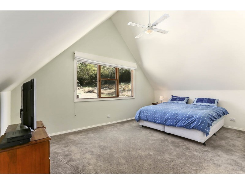 63 Alford Avenue, Eildon VIC 3713