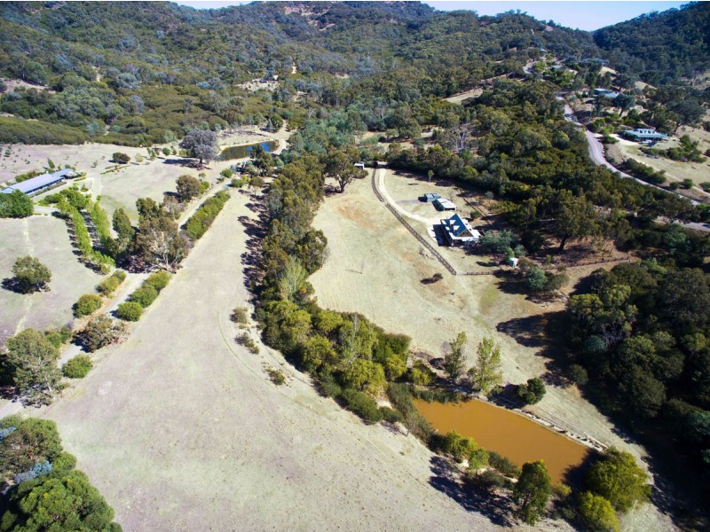 63 Alford Avenue, Eildon VIC 3713