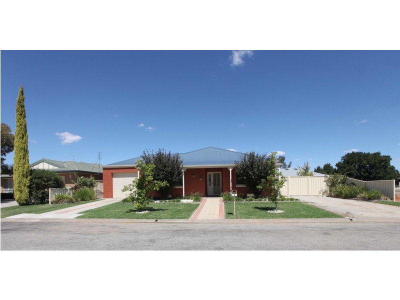 4 Wise Street, Kerang VIC 3579