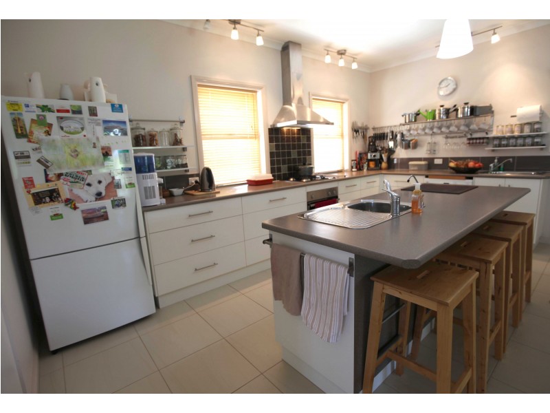 4 Wise Street, Kerang VIC 3579