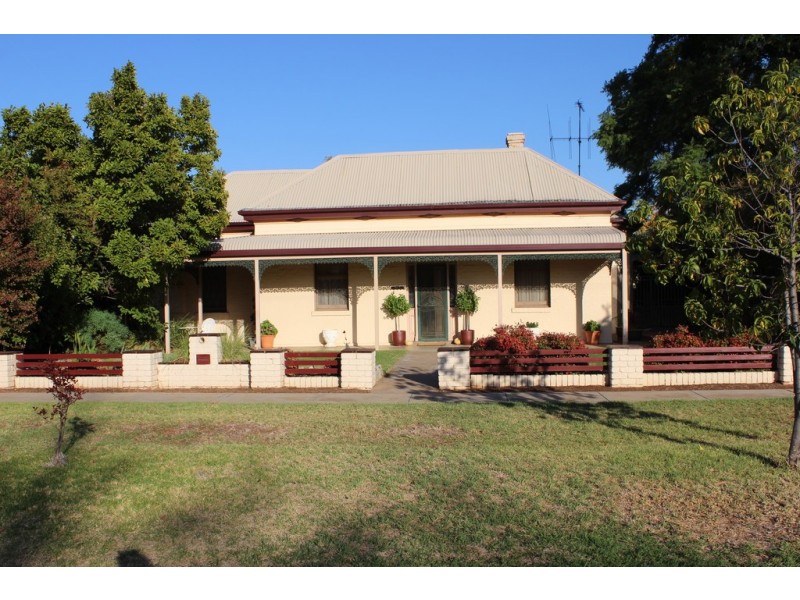 120 Victoria Street, Kerang VIC 3579