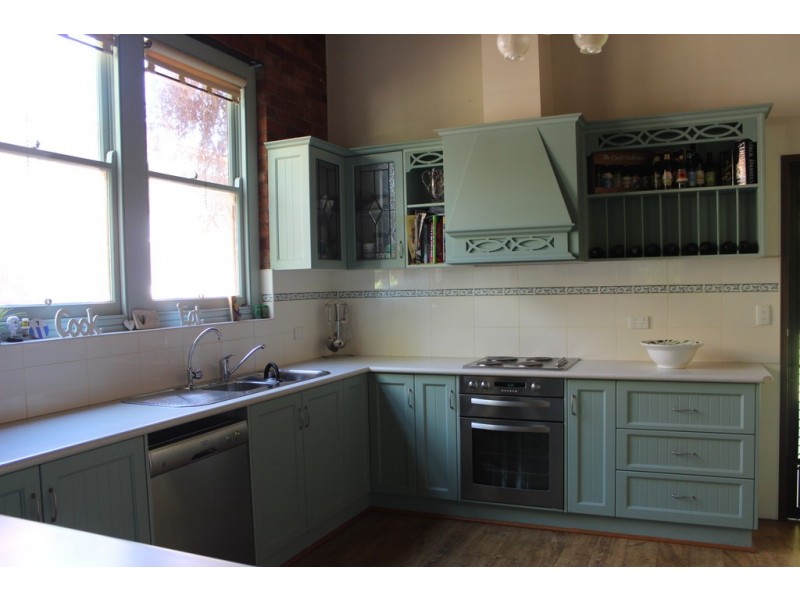 120 Victoria Street, Kerang VIC 3579