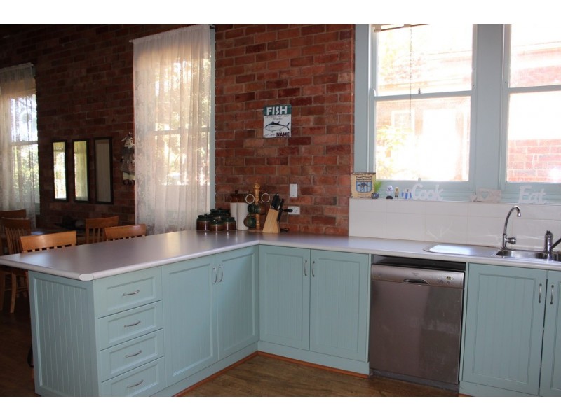 120 Victoria Street, Kerang VIC 3579