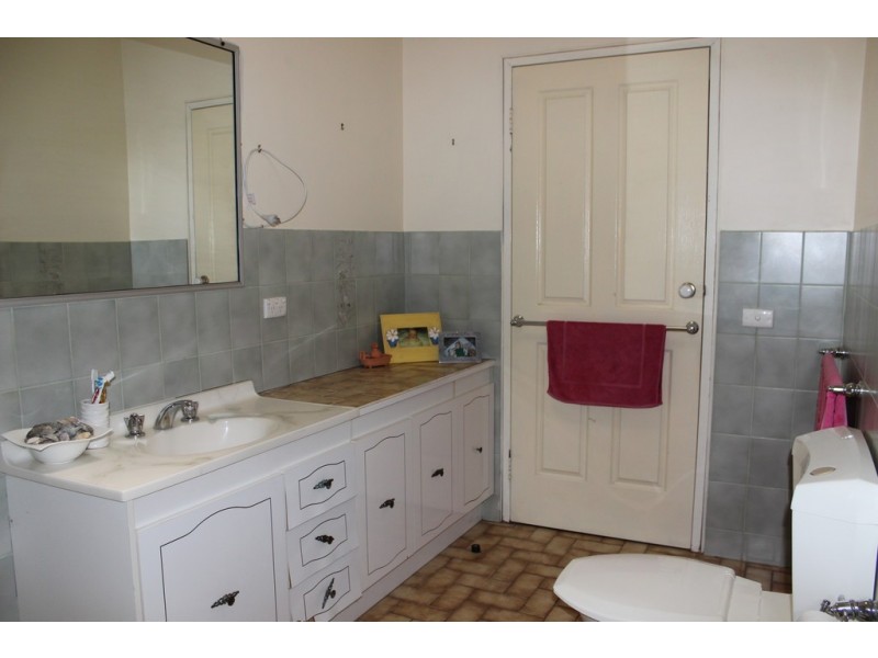 120 Victoria Street, Kerang VIC 3579