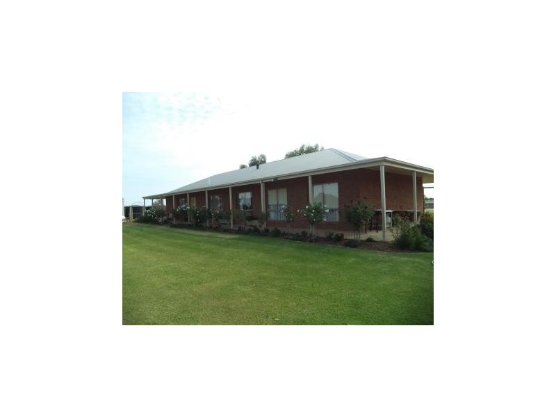 400 Murphy Lake Road, Kerang VIC 3579