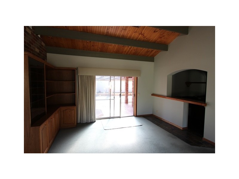 1A Park Avenue, Eildon VIC 3713