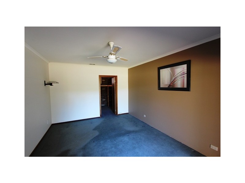 1A Park Avenue, Eildon VIC 3713