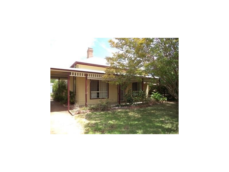 100 Victoria Street, Kerang VIC 3579