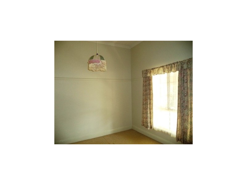 100 Victoria Street, Kerang VIC 3579