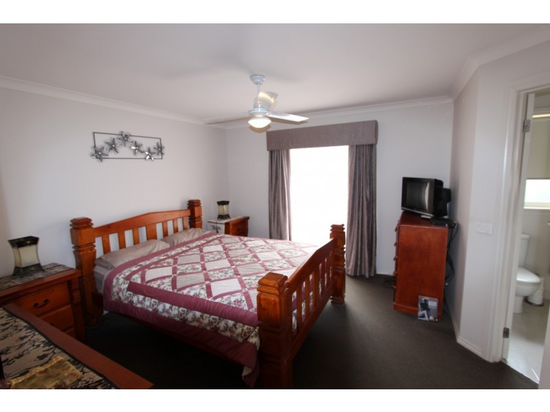 17 Peterkin Street, Alexandra VIC 3714