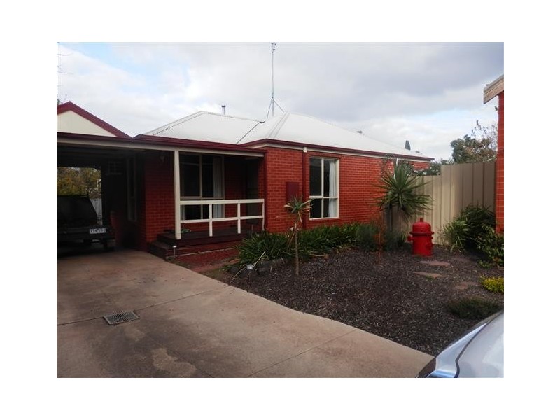 3/132 Hovell, Echuca VIC 3564