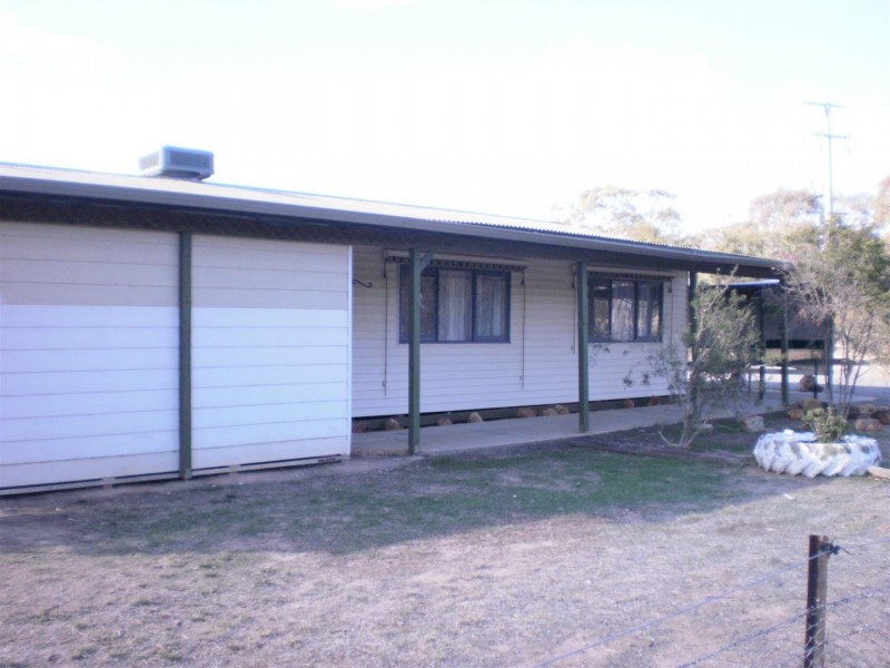 155 Old Wedderburn Rd, St Arnaud VIC 3478
