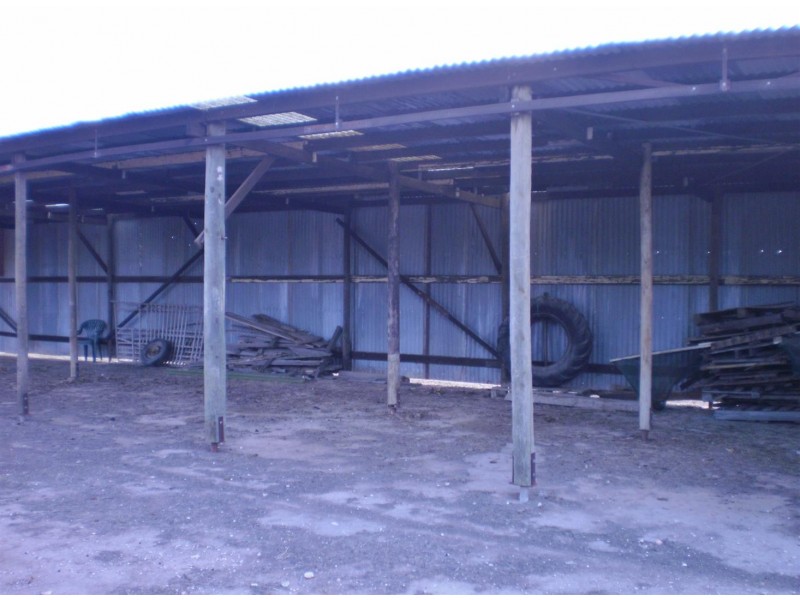 155 Old Wedderburn Rd, St Arnaud VIC 3478