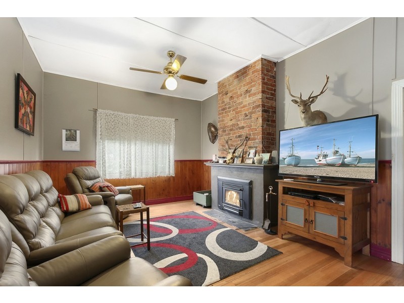 30 – 32 Railway Street, Cowwarr VIC 3857