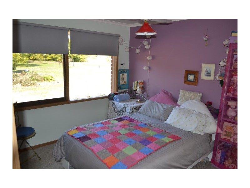 86 McGann Hill Rd, Chesney Vale VIC 3725