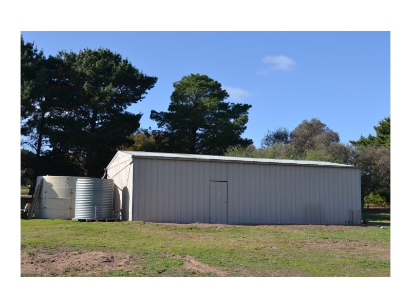 86 McGann Hill Rd, Chesney Vale VIC 3725