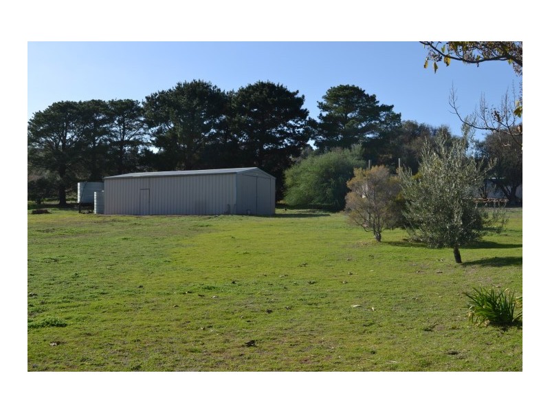86 McGann Hill Rd, Chesney Vale VIC 3725