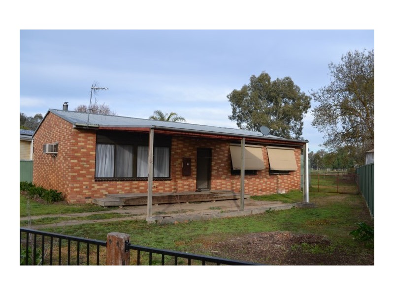 39 Palmerston St, Baddaginnie VIC 3670