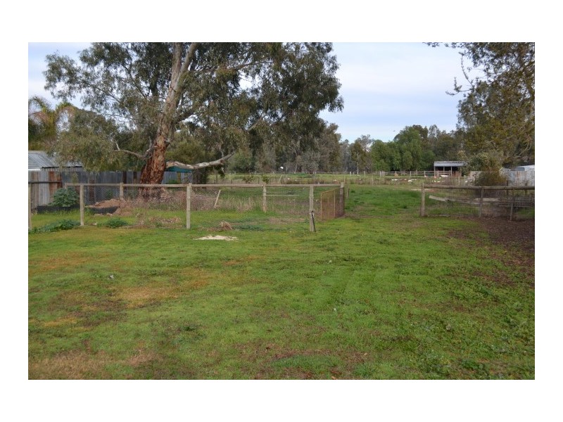 39 Palmerston St, Baddaginnie VIC 3670