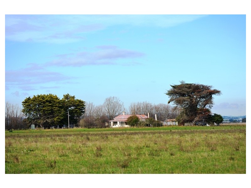 190 and 250 Temby Road, Iona VIC 3815