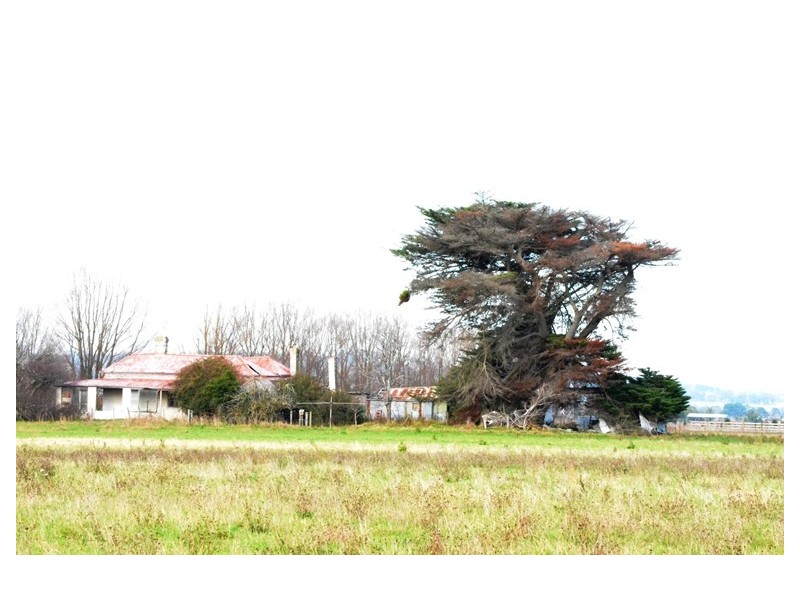 190 and 250 Temby Road, Iona VIC 3815