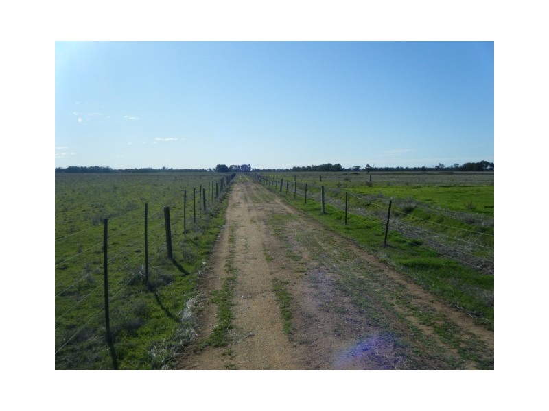 196 Beeson Rd, Echuca VIC 3564