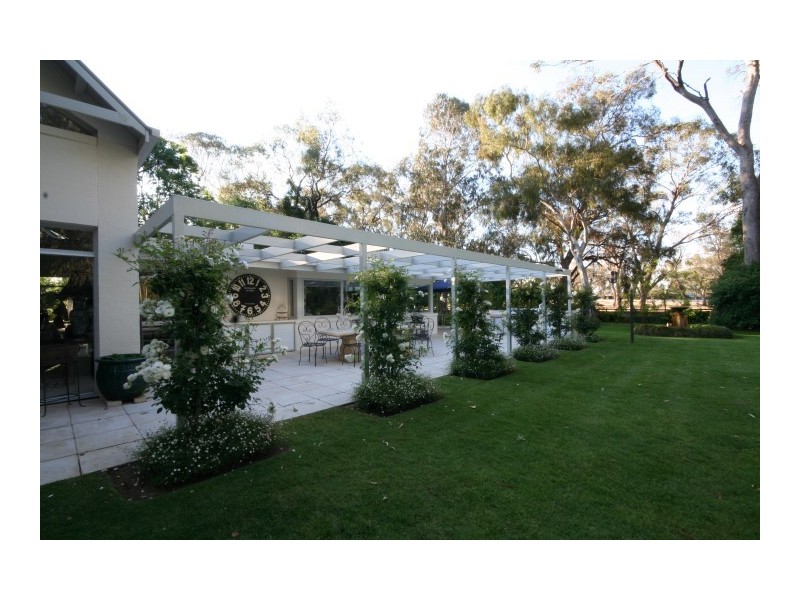 222-224 Wharparilla Drive, Echuca VIC 3564