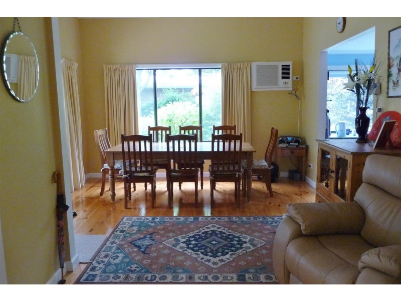 14-16 Warren Rd, Halls Gap VIC 3381
