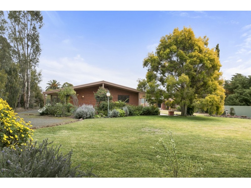 25 CAMPASPE STREET, Elmore VIC 3558