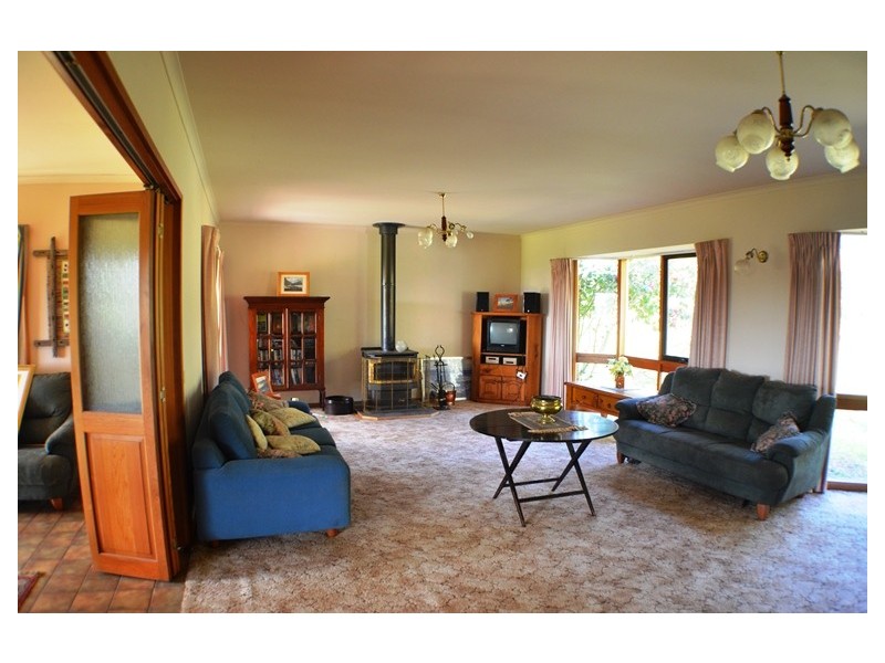 1 Loughridge Court, Grantville VIC 3984