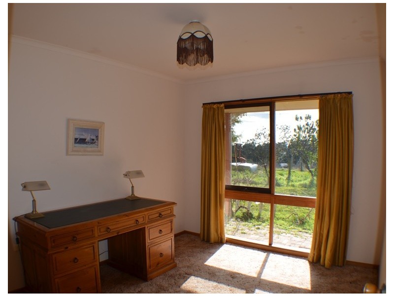 1 Loughridge Court, Grantville VIC 3984