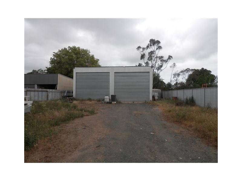 83 Service St, Echuca VIC 3564