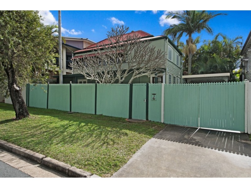 16 Robertson Avenue, Margate QLD 4019