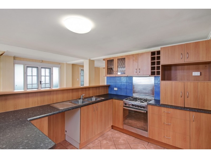 16 Robertson Avenue, Margate QLD 4019