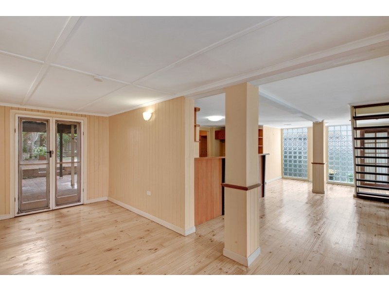 16 Robertson Avenue, Margate QLD 4019