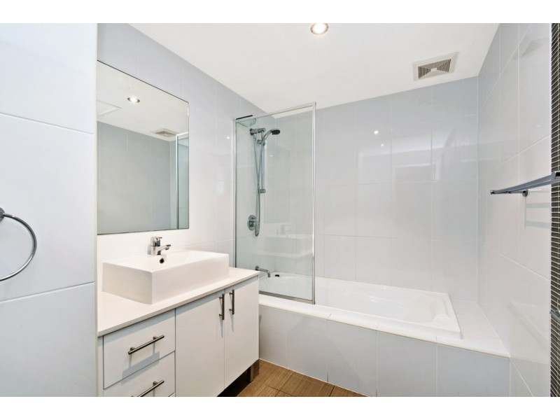 3/83 Marine Parade, Redcliffe QLD 4020