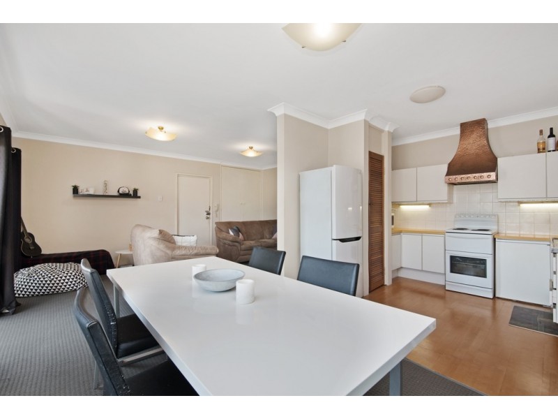 6/83 Georgina Street, Woody Point QLD 4019