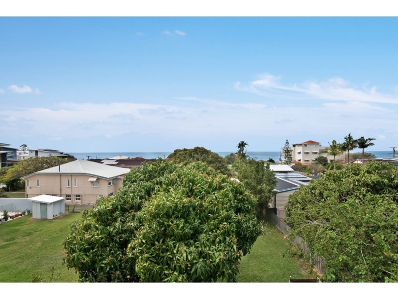 1/11 Georgina Street, Woody Point QLD 4019