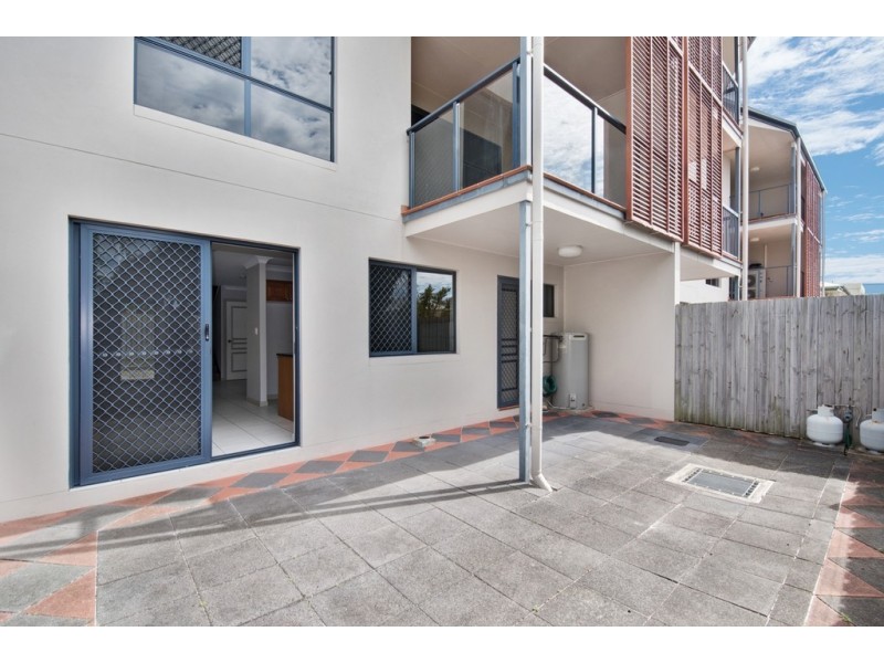 1/11 Georgina Street, Woody Point QLD 4019