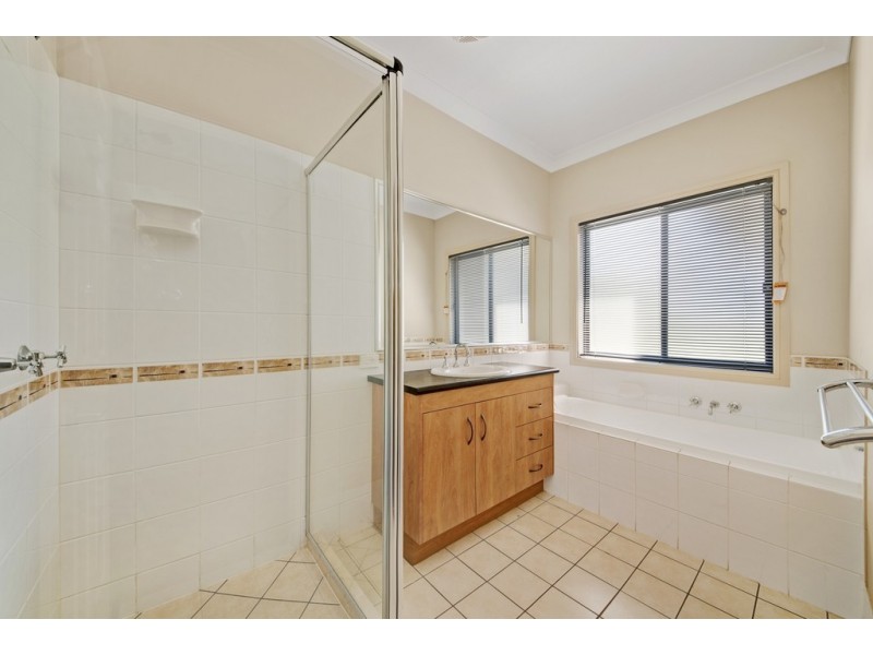 3 Peron Crescent, North Lakes QLD 4509