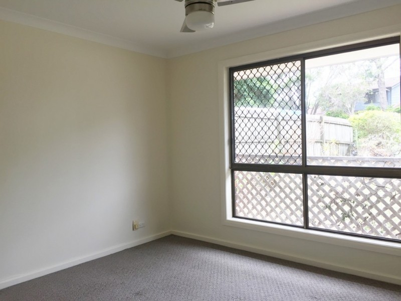 76 Cambridge Street, Rothwell QLD 4022