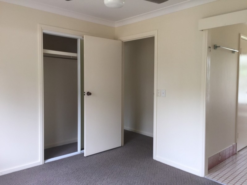 76 Cambridge Street, Rothwell QLD 4022