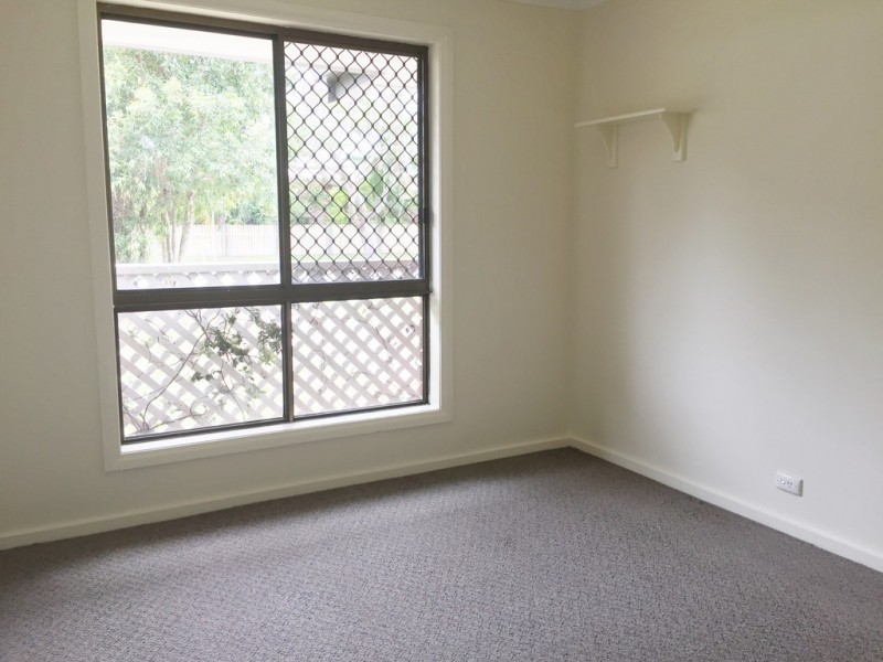 76 Cambridge Street, Rothwell QLD 4022