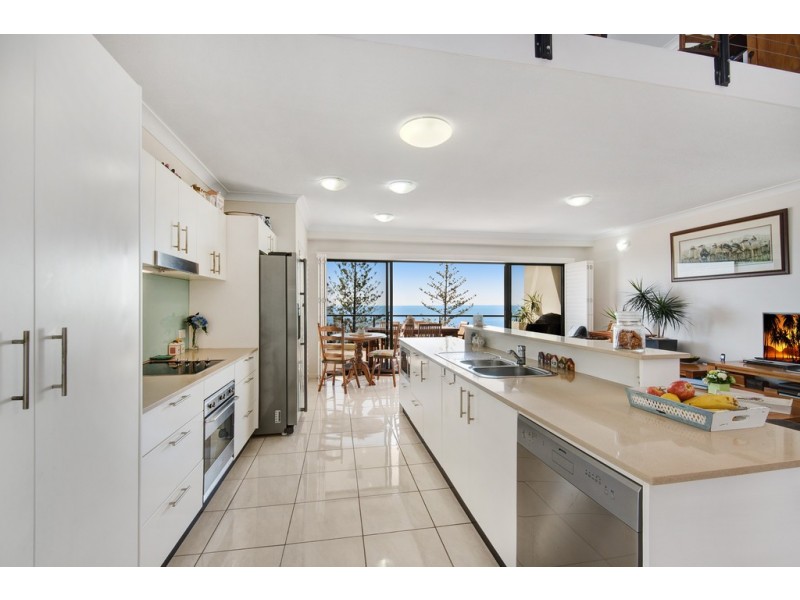 12/30 Gayundah Esplanade, Woody Point QLD 4019