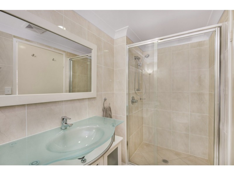 12/30 Gayundah Esplanade, Woody Point QLD 4019